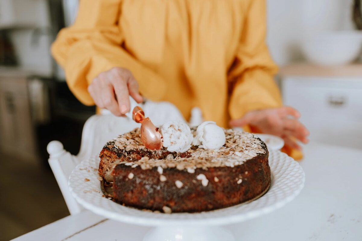 Harvest Pear Cake 